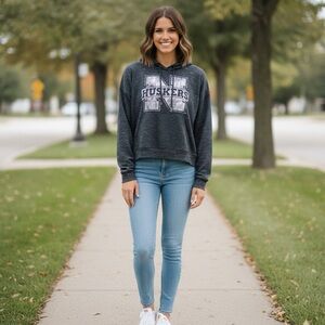 Three Square Nebraska Huskers Women's Neck Pullover Sweatshirt size medium